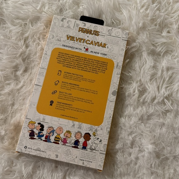 NEW Velvet Caviar Snoopy Be Mine iPhone 15 Plus Case - Picture 7 of 7